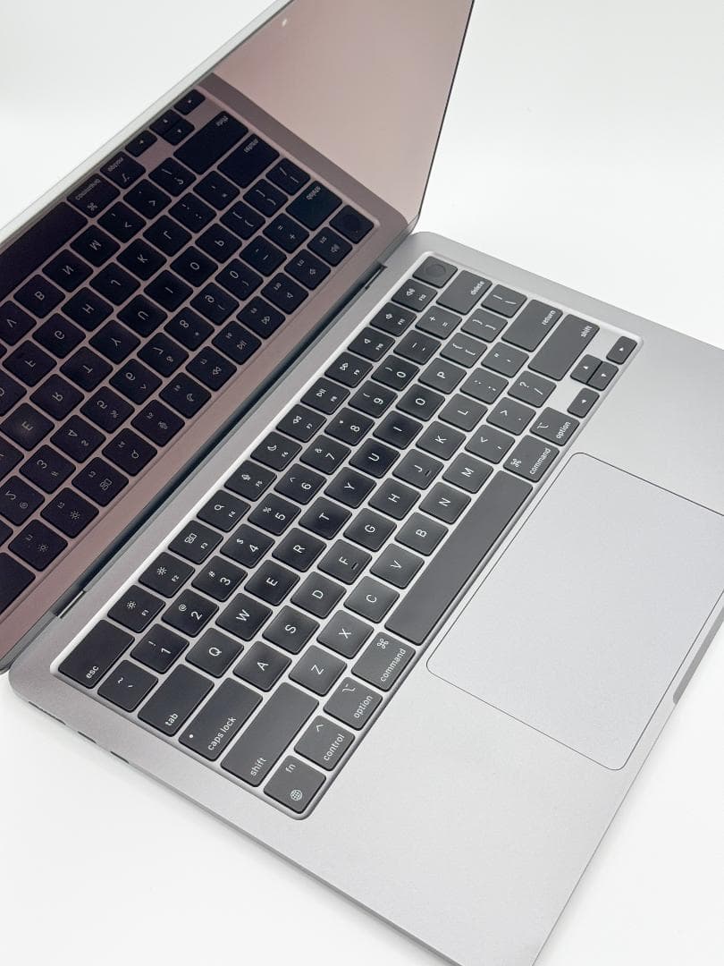 MacBook Air 13インチ M3 2024 8GB 256GB