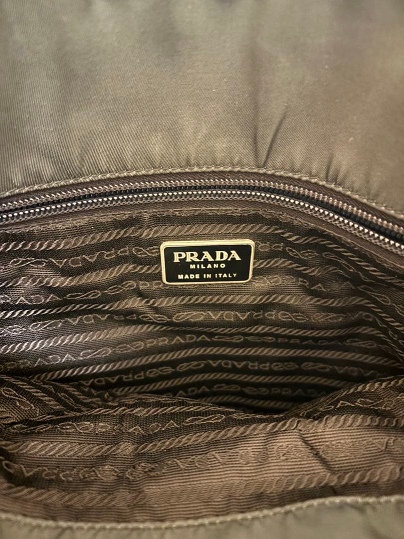 PRADA ビジネスバッグ ダークグリーン ナイロン製