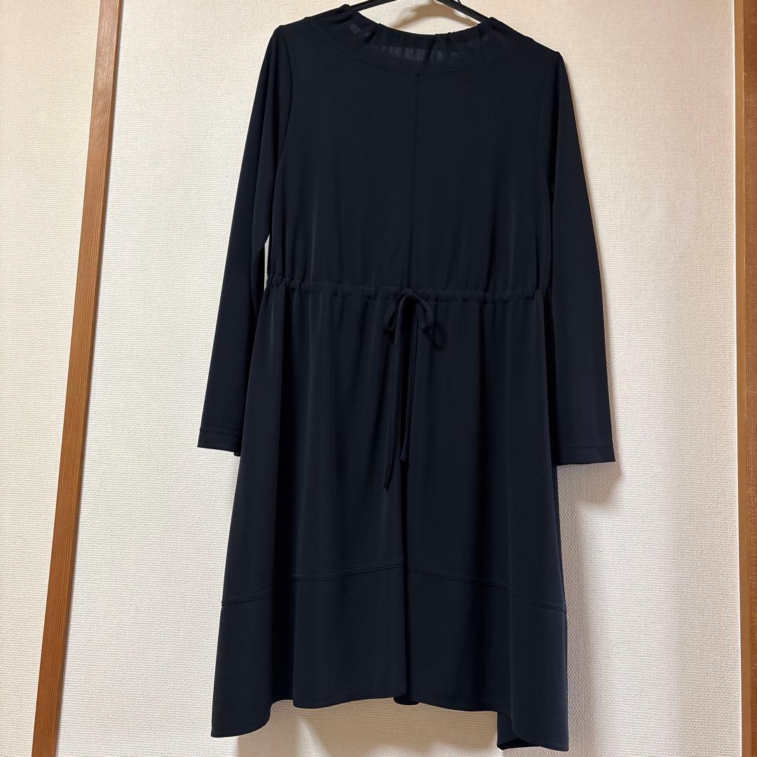 【未使用に近い】✨トクコプルミエヴォル✨黒地に前中央メルヘン柄長袖チュニック！