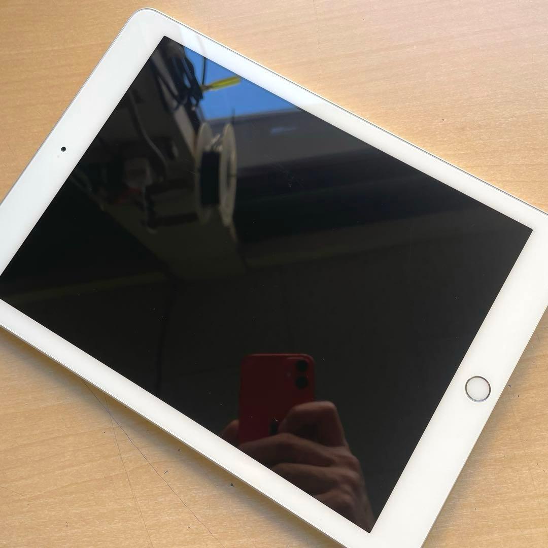 iPad 第6世代　A1893　Wi-Fiモデル　シルバー　32GB #2
