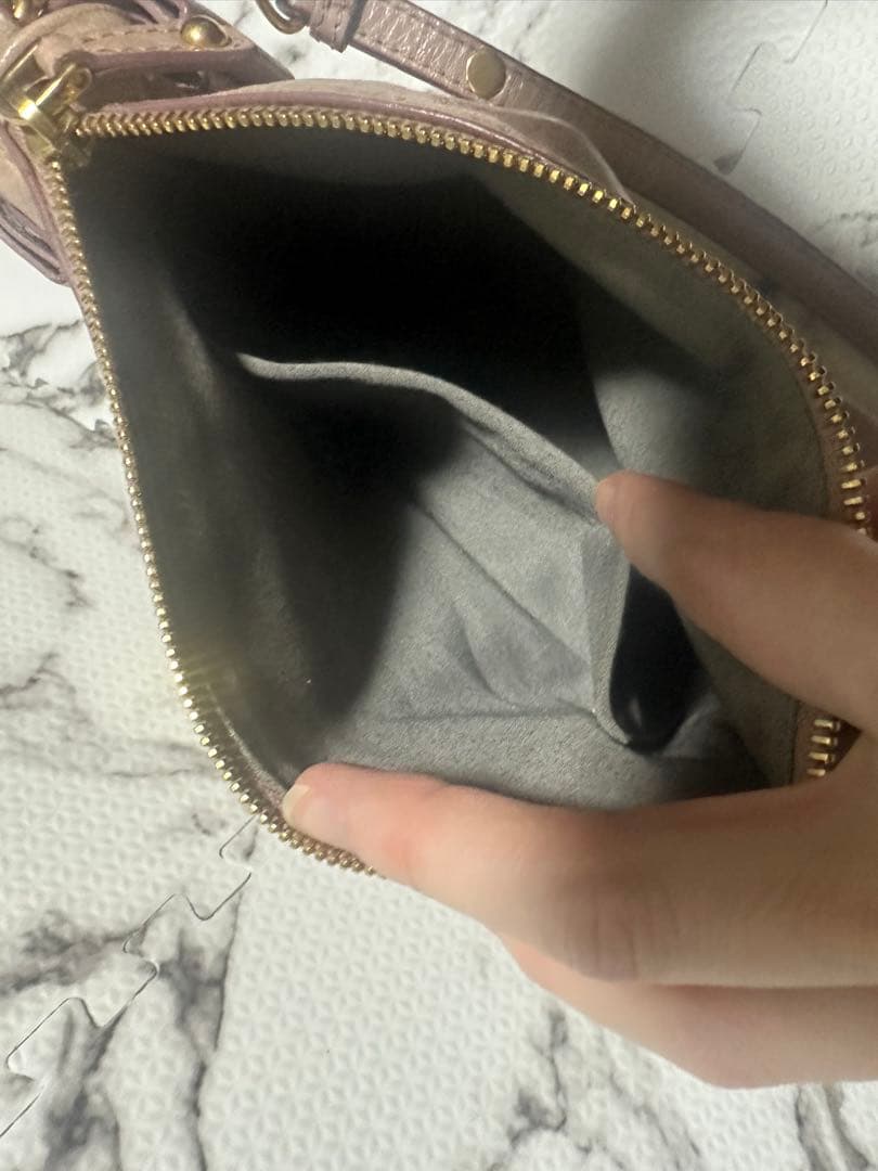 【正規品】miumiu ミュウミュウ サイドリボン バッグ 紗栄子さん愛用で有名