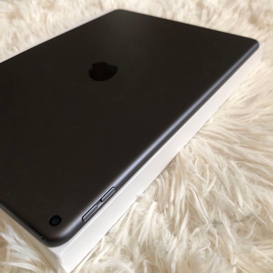 【完動品】iPad Air3 64GB 【すぐ発送】