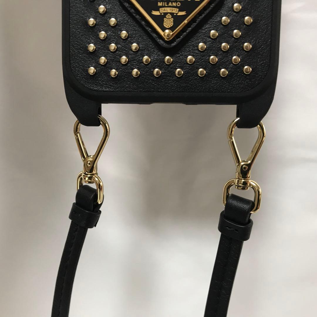 PRADA レザー iPhone16 ケース ショルダーストラップ
