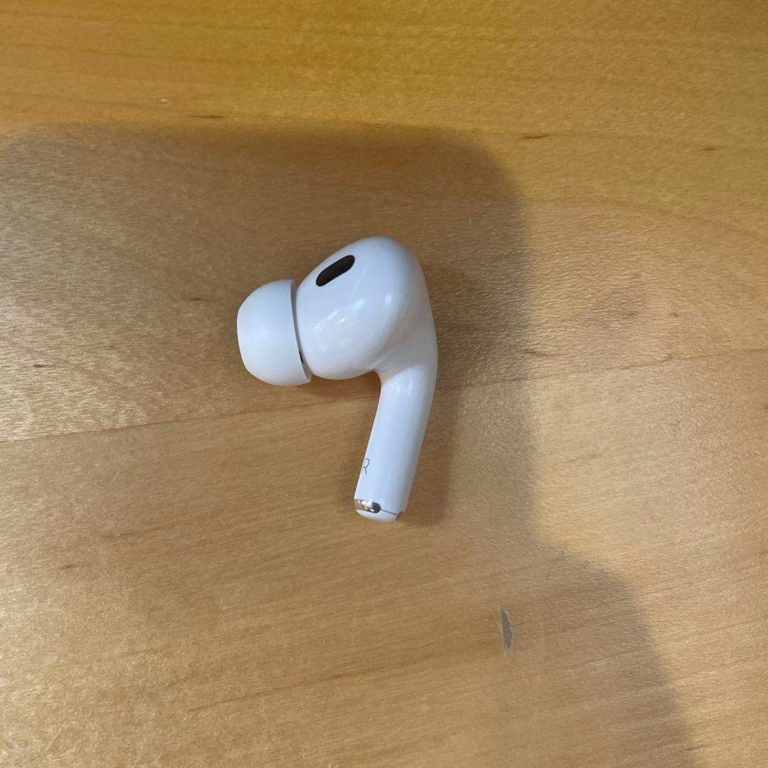 AirPods Pro 2Type-Cワイヤレスイヤホン ホワイト　右耳