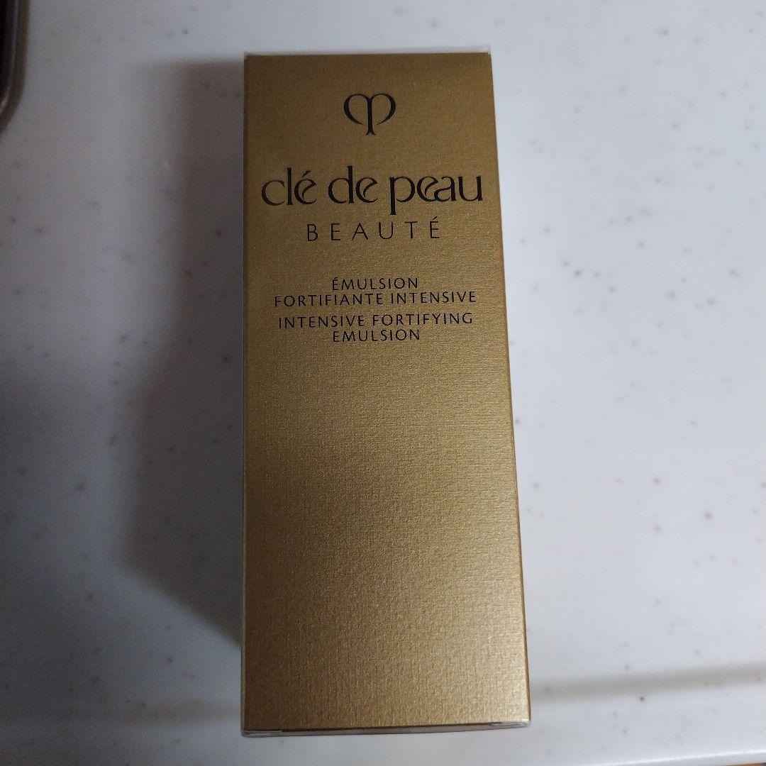 クレ・ド・ポー　エマルションアンタンシヴn 125mL
