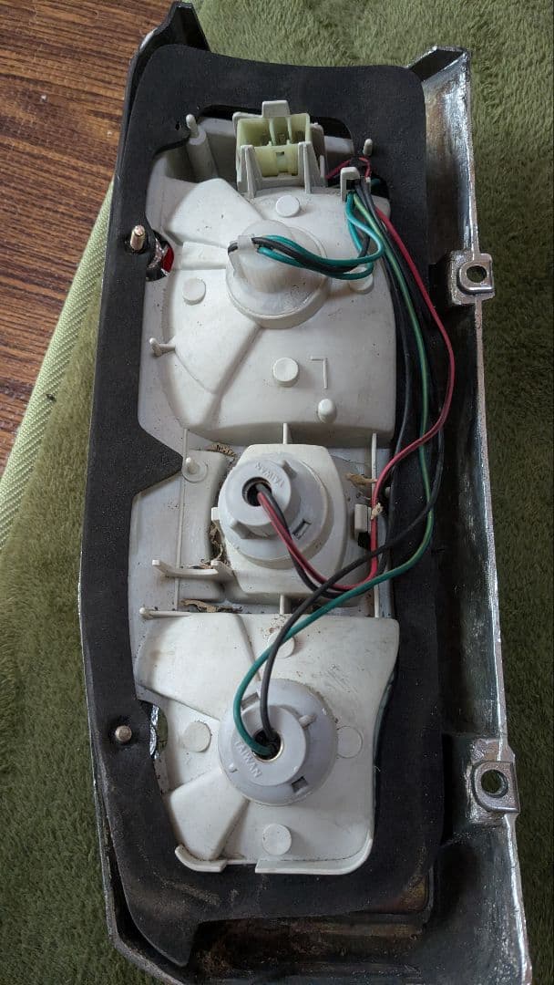 GX70 マークⅡワゴン　紅白テール　かなり美品