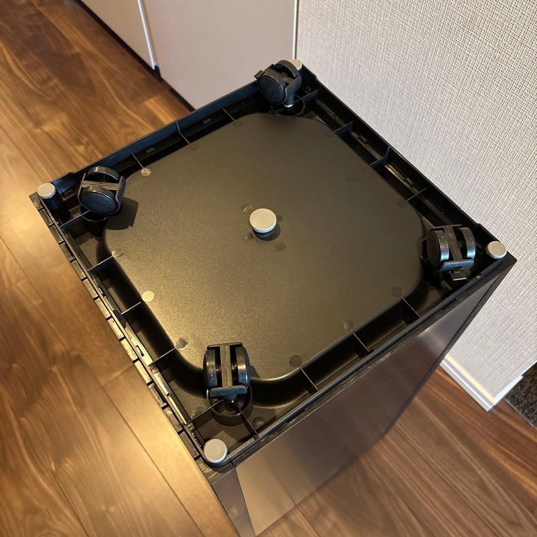 【しも】 Zita Square 自動ゴミ箱