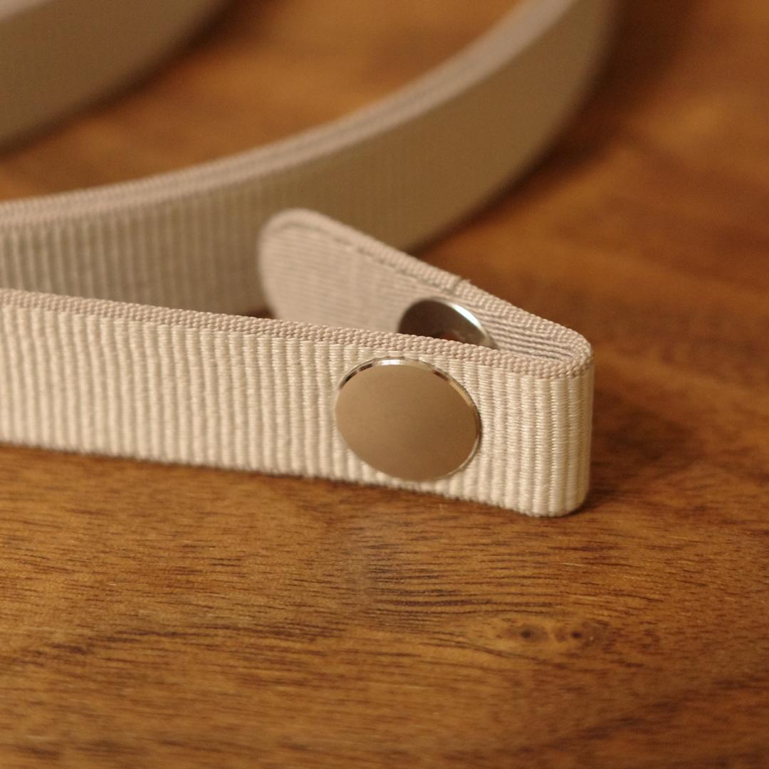 iPhone Air バンパー＋クロスボディストラップ（タン）