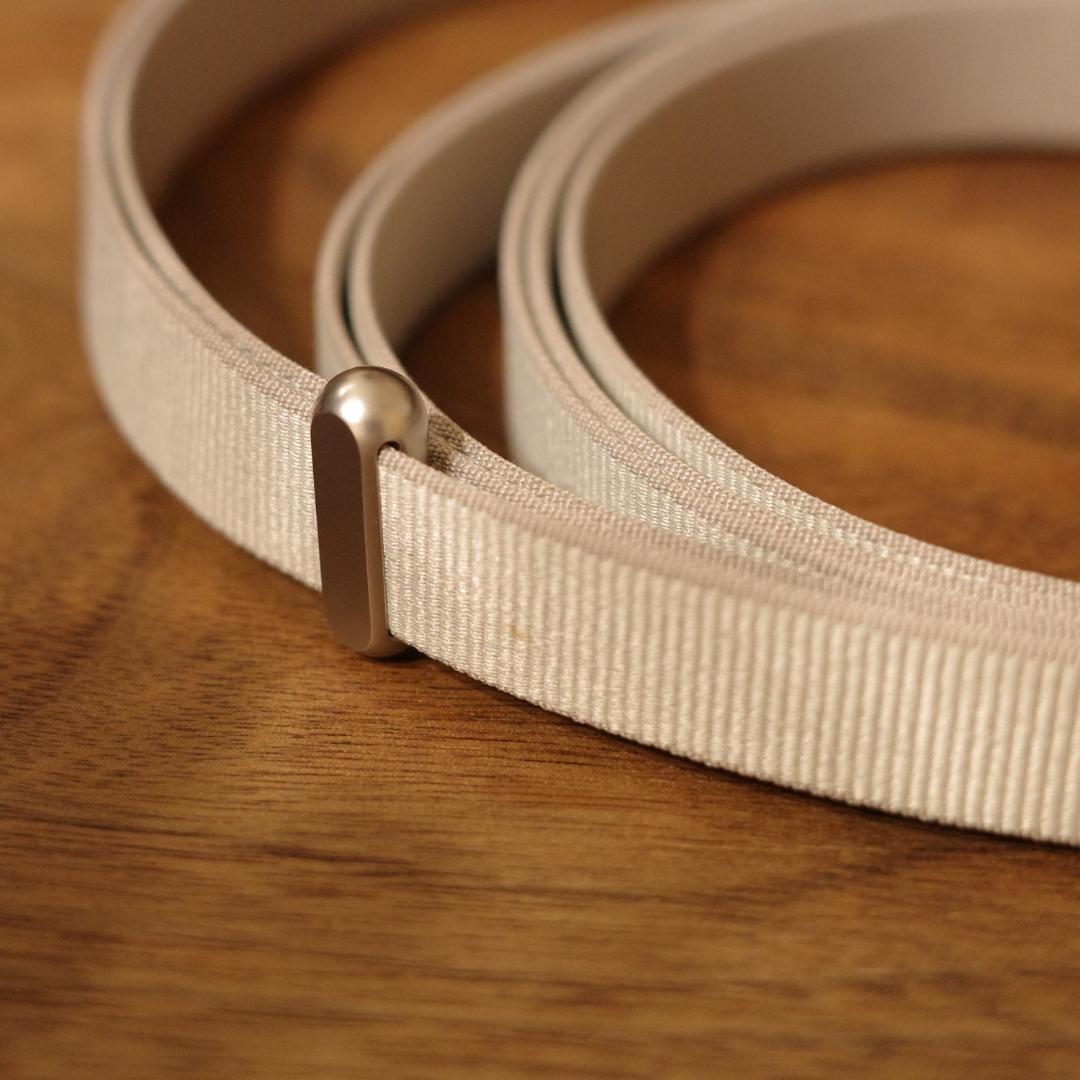 iPhone Air バンパー＋クロスボディストラップ（タン）