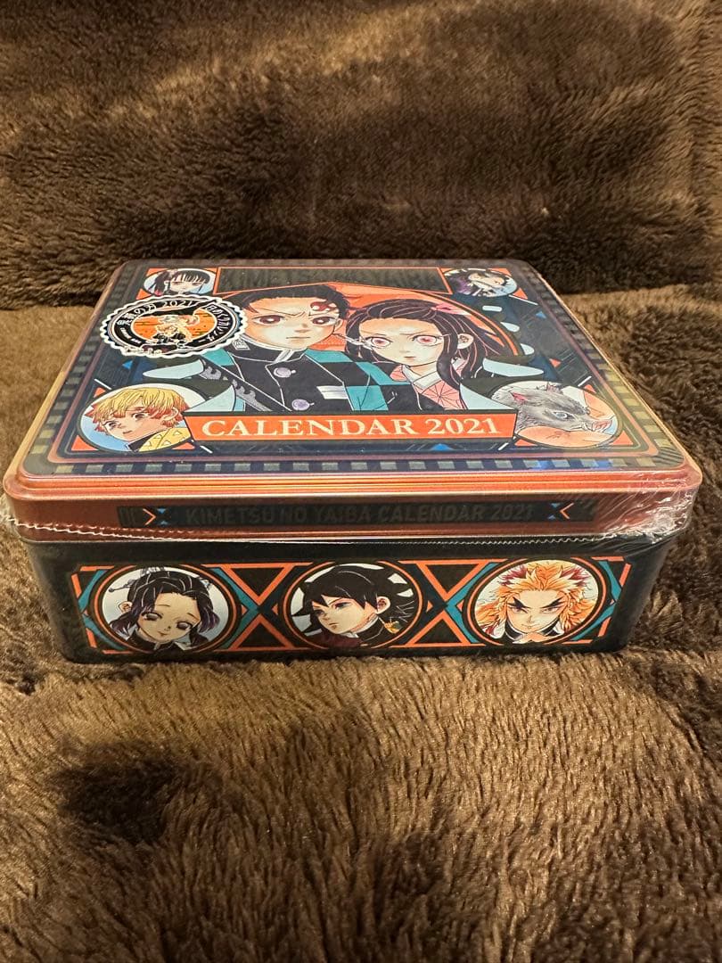 【新品未開封】鬼滅の刃 特製缶入りカレンダー 2021