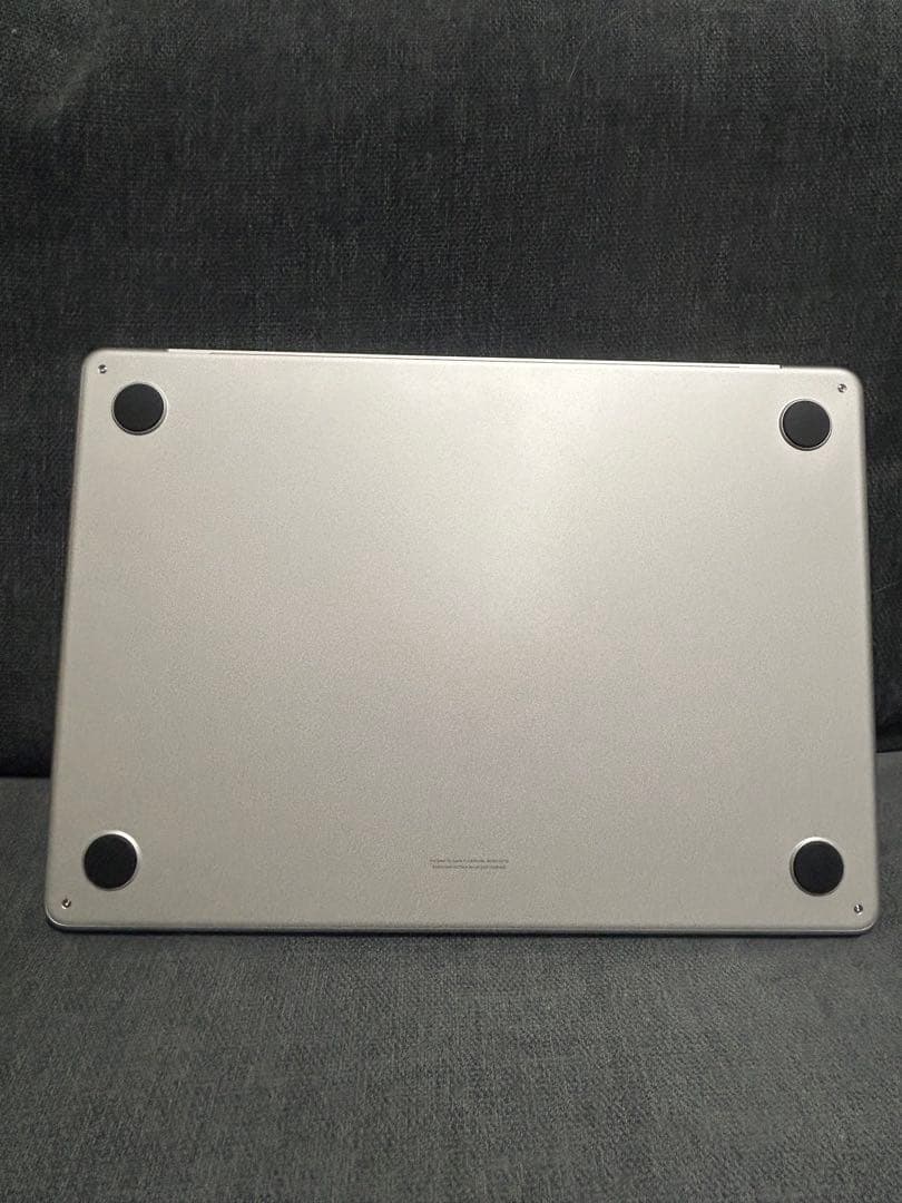 MacBook Air M3 2024 13インチ apple 本体