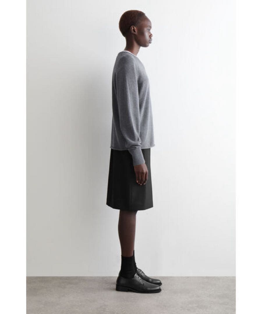 COS コス　レザーダービーシューズ　黒のレースアップレザーシューズ