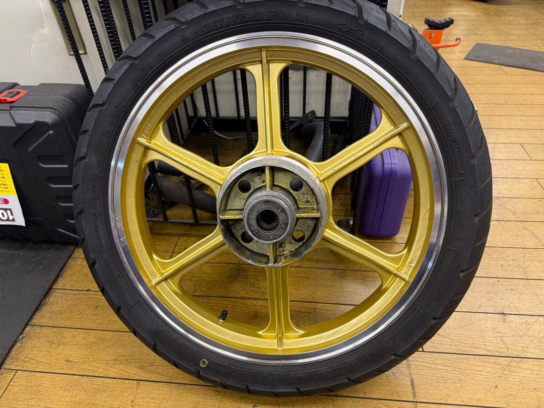 CB250N キャストホイール