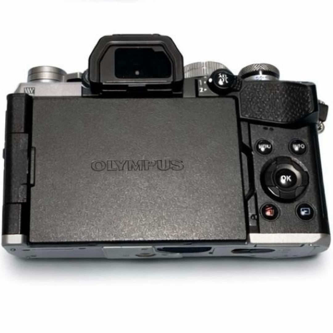 OLYMPUS OM-D E-M5 MarkⅢ