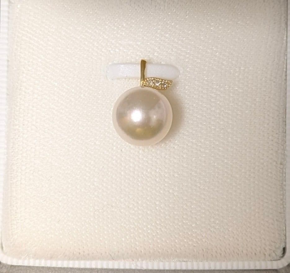 あこや真珠10.5mm K18 ダイヤモンド0.01ct ペンダントトップ　稀少