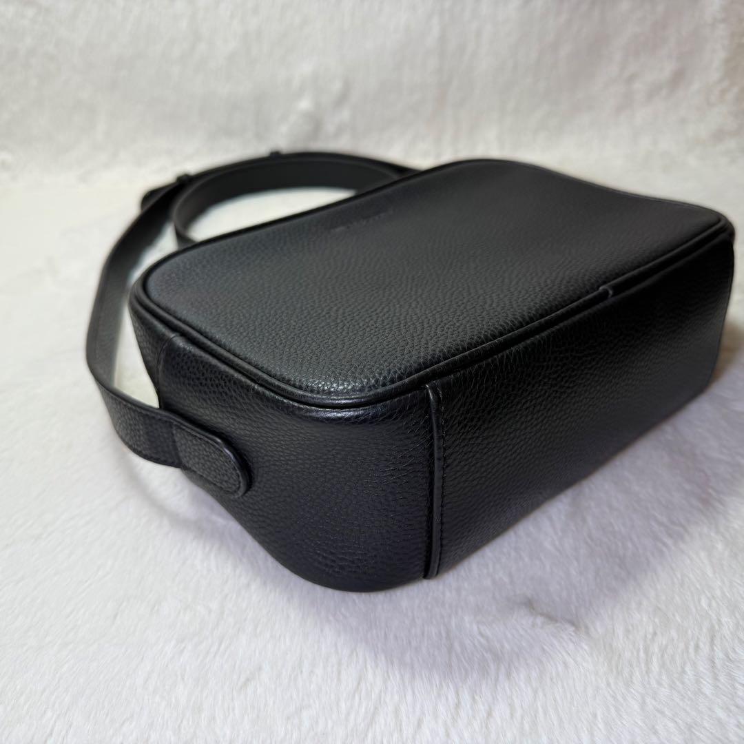 美品　ARTICLE & GOODS クロスボディ　カメラ　ショルダーバッグ