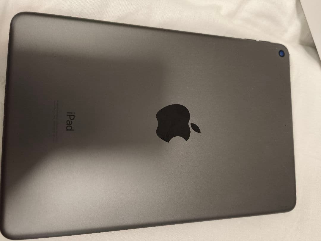 Apple iPad mini（第５世代）本体64GB スペースグレー