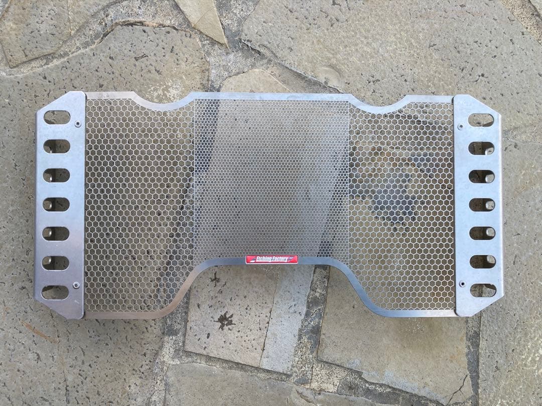CB1300（SC54型）ラジエターコアガード エッチングファクトリー製