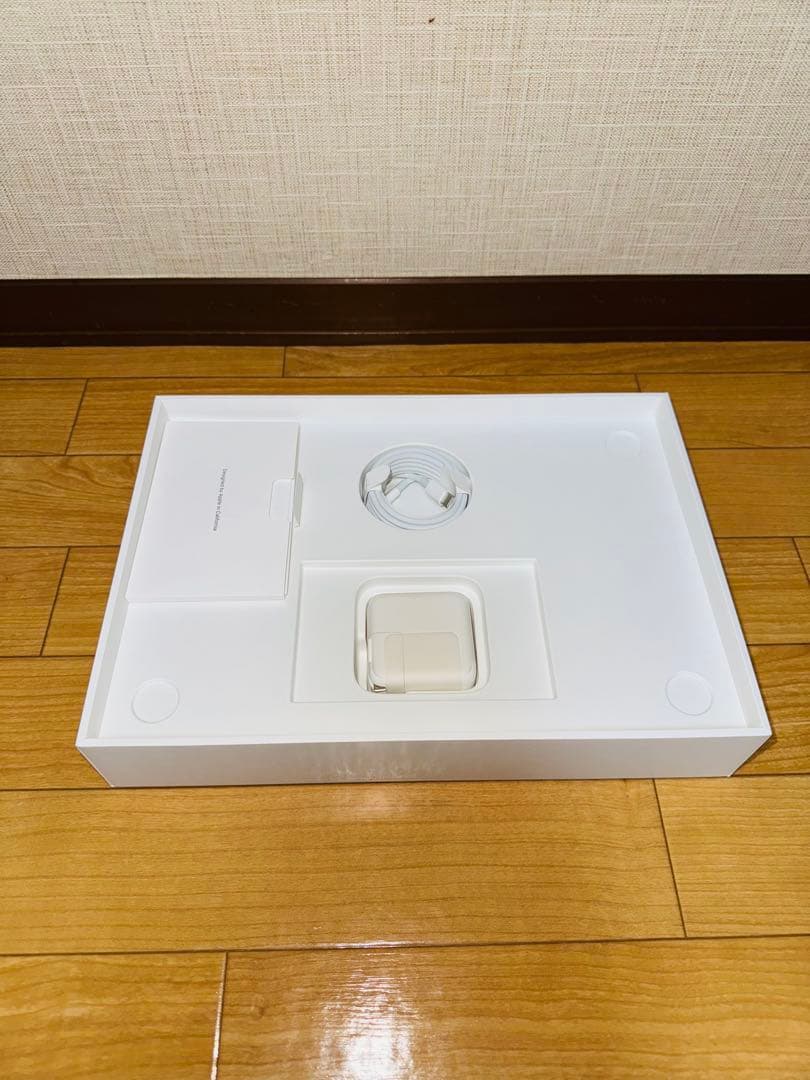 【美品】 MacBook Air 13.3 MGN63J/A スペースグレイ