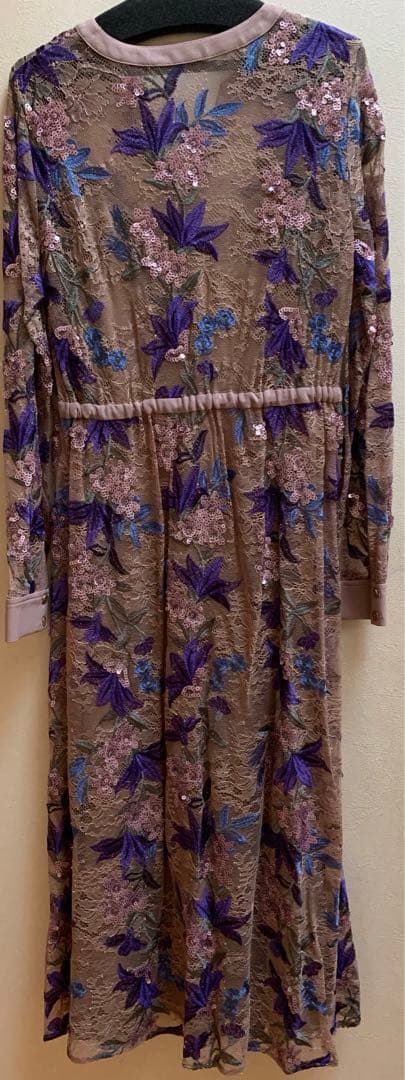 Grace Continental グレースコンチネンタルフラワー刺繍ワンピース