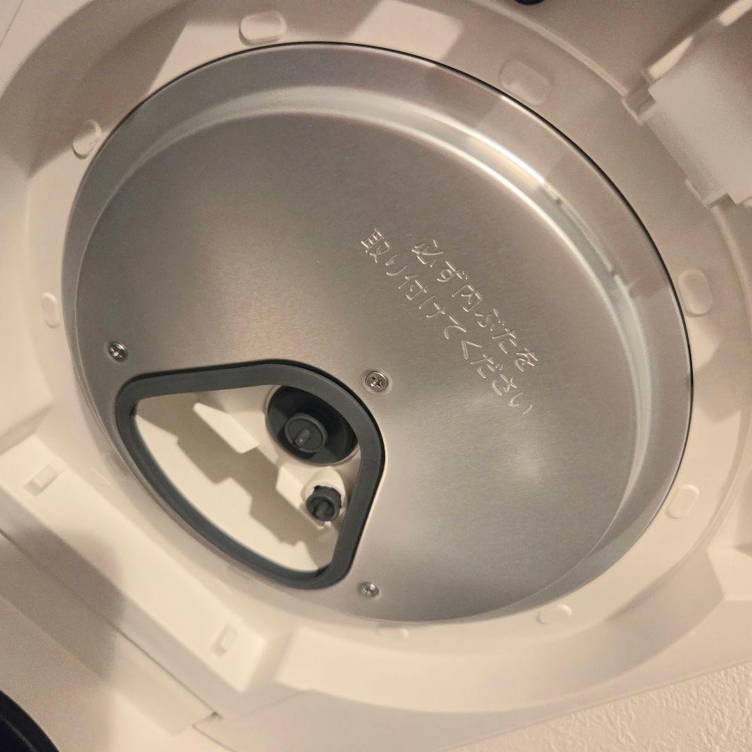 美品＊東芝 圧力IH 炊飯器 5.5合炊き RC-10FPW ミルキーホワイト