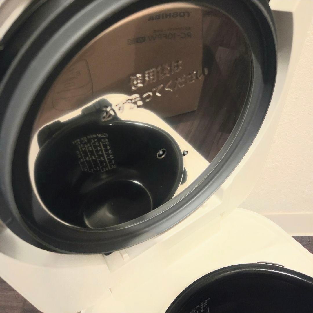 美品＊東芝 圧力IH 炊飯器 5.5合炊き RC-10FPW ミルキーホワイト