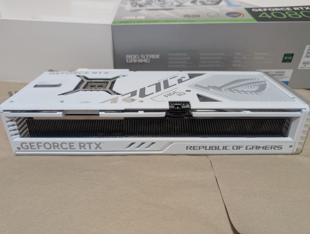 グラフィックボード・グラボ・ビデオカード ASUS ROG STRIX RTX 4080 GAMING WHITE