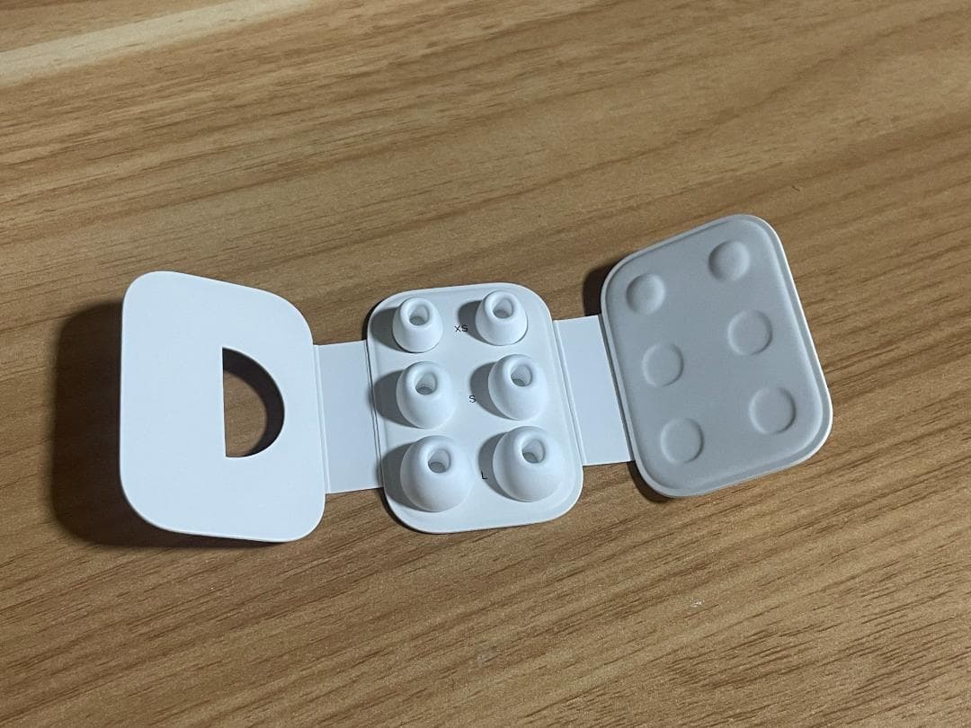 MagSafe充電ケース(USB-C)付き AirPods Pro 2 +おまけ