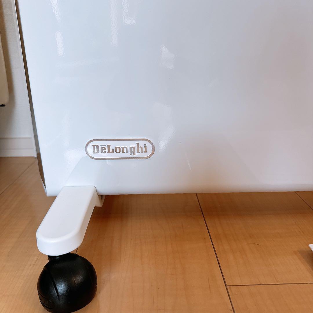 【未使用】De'Longhi　コンベクターヒーター　HXJ60L 12-WH