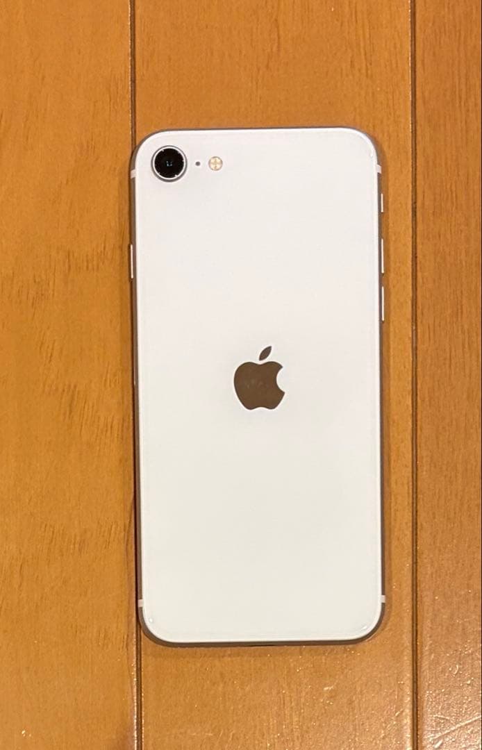 iPhoneSE第2世代ホワイト　64GB SIMフリー
