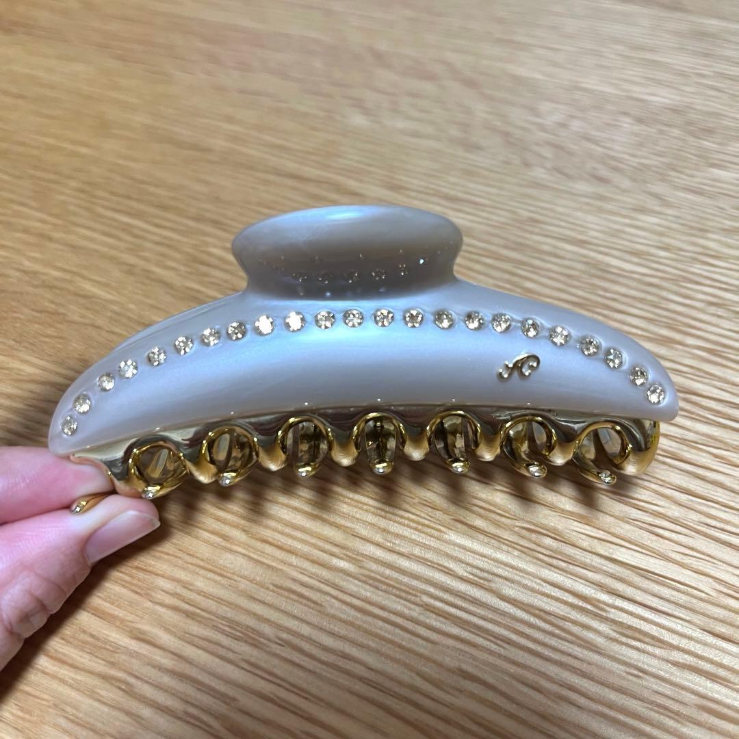 risa　acca ヘアクリップ