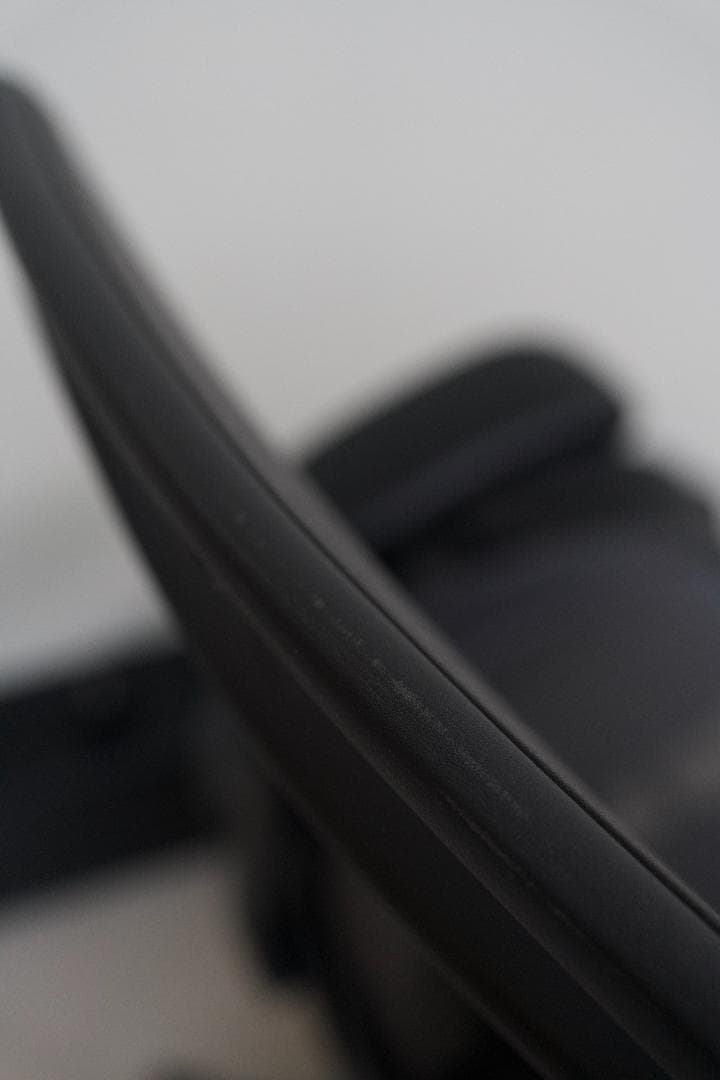 ハーマンミラー　アーロンチェア　リマスタード　ライト　Bサイズ　2021/02