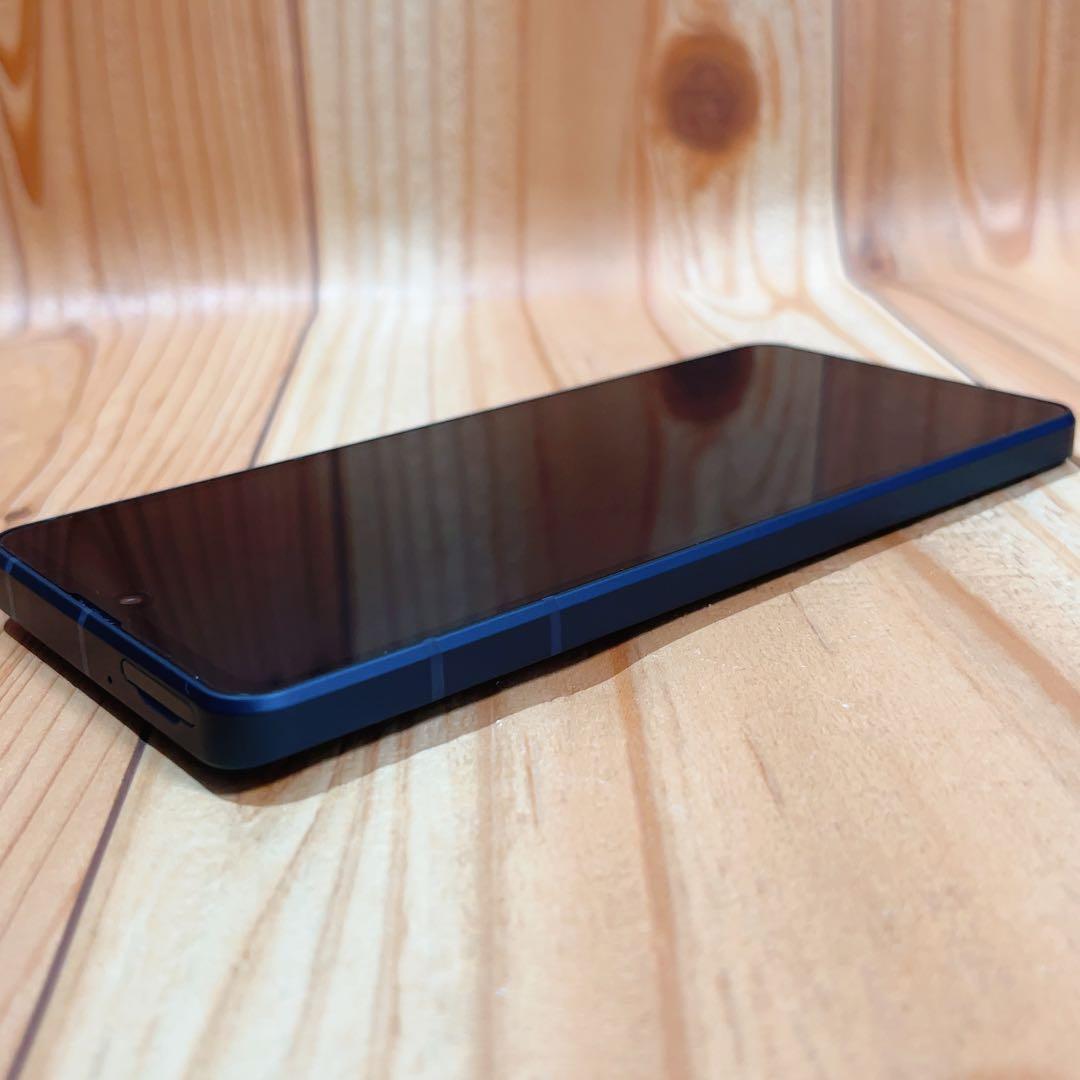 美品 SIMフリー 本体 AQUOS sense8 128 GB 388 ブルー