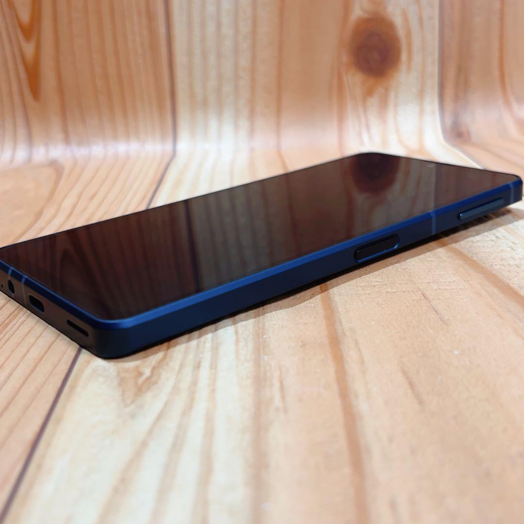 美品 SIMフリー 本体 AQUOS sense8 128 GB 388 ブルー