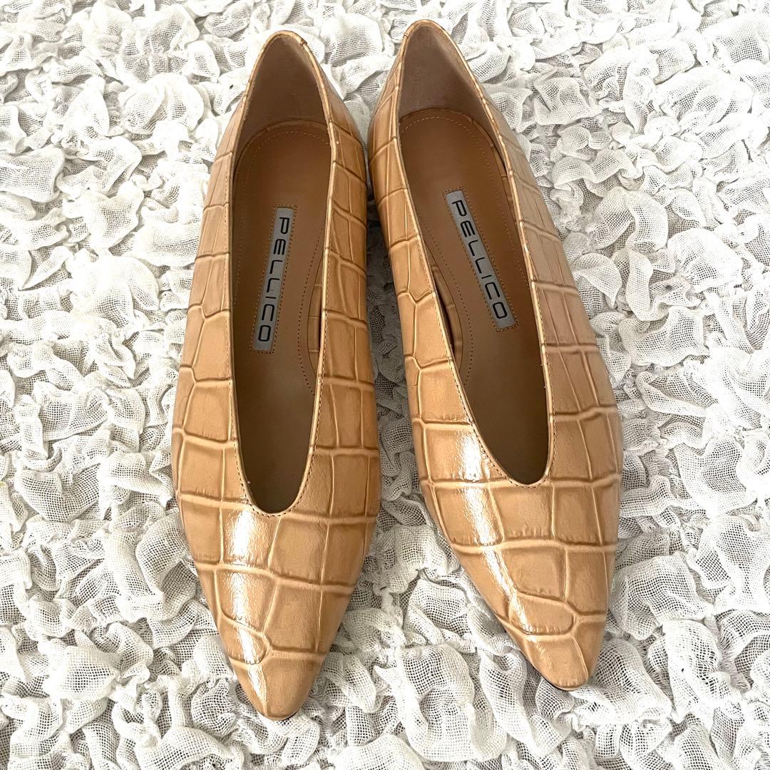 極美品　ペリーコ ポインテットトゥネビ パンプス クロコ型押し レザー