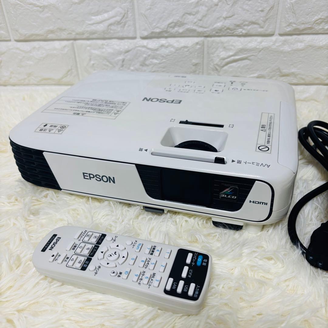 EPSON EB-S31　プロジェクター