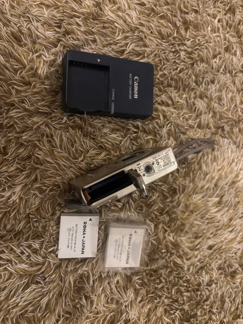 デジタルカメラ canon IXY Digital70