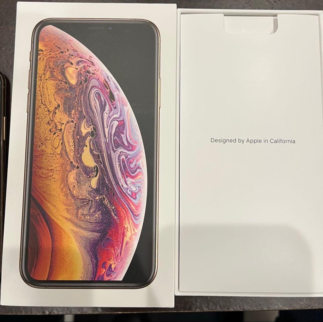 iPhone Xs シャンパンゴールド　simロックなし　バッテリー73%