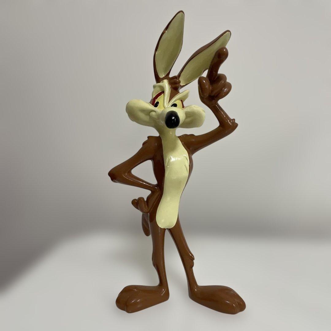ワイリー・コヨーテ フィギュア