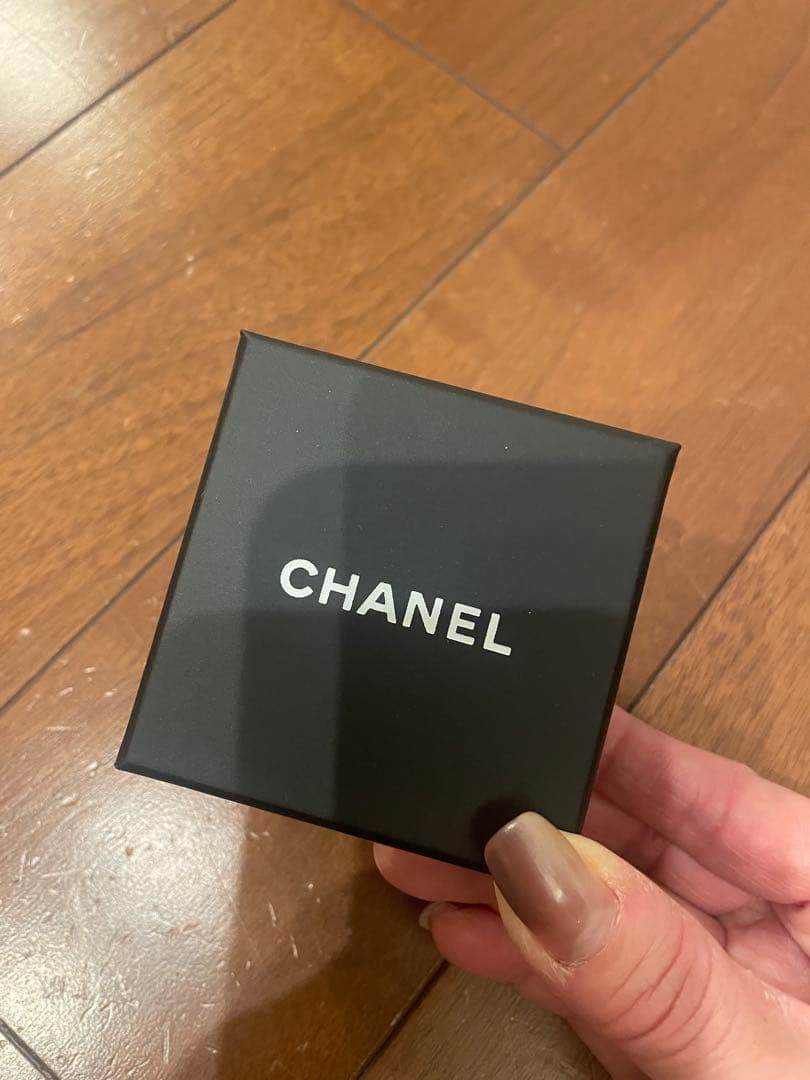 ☺︎CHANEL☺︎星ピアス片耳☺︎