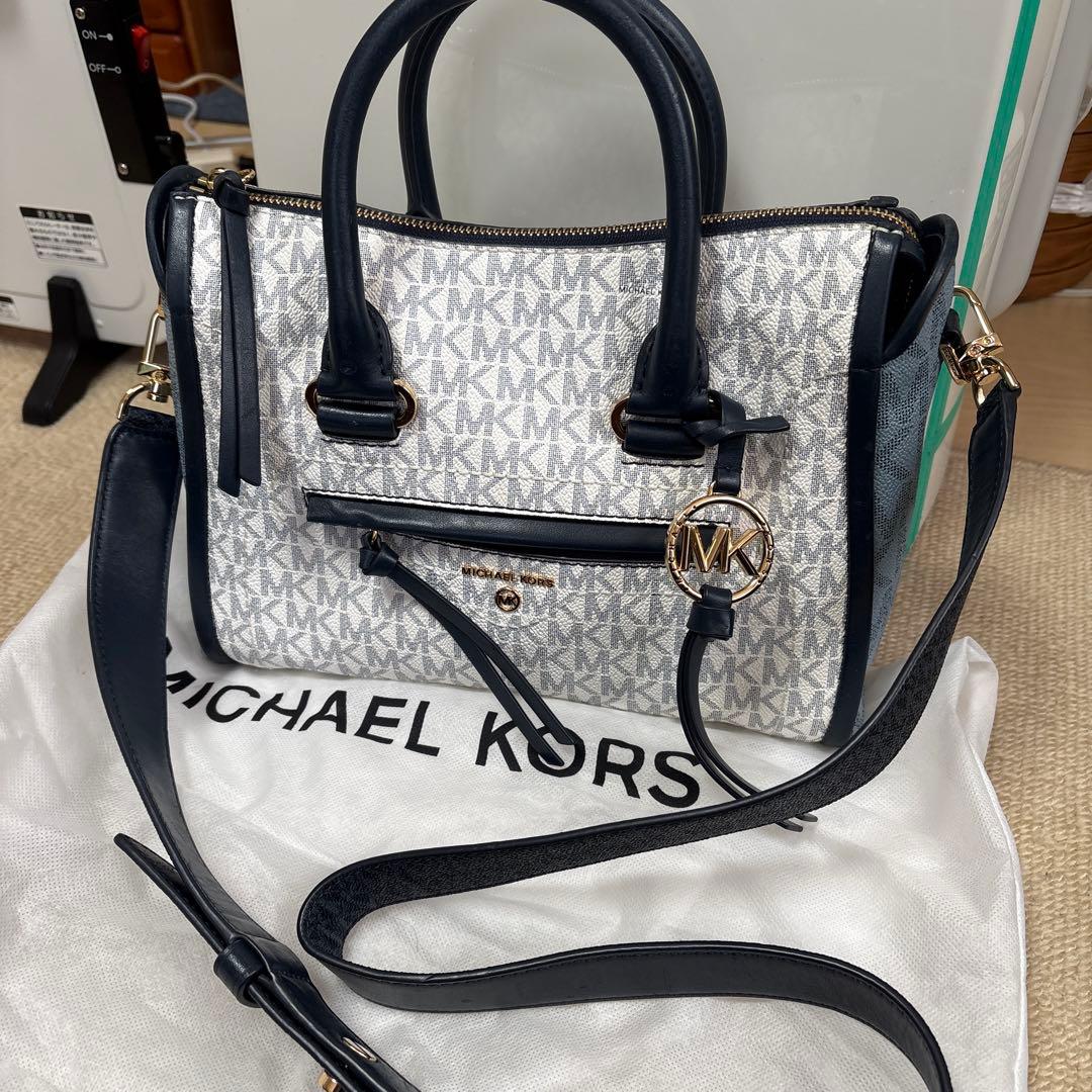 MICHAEL KORS ショルダーバッグ 中型 ホワイト/ネイビー