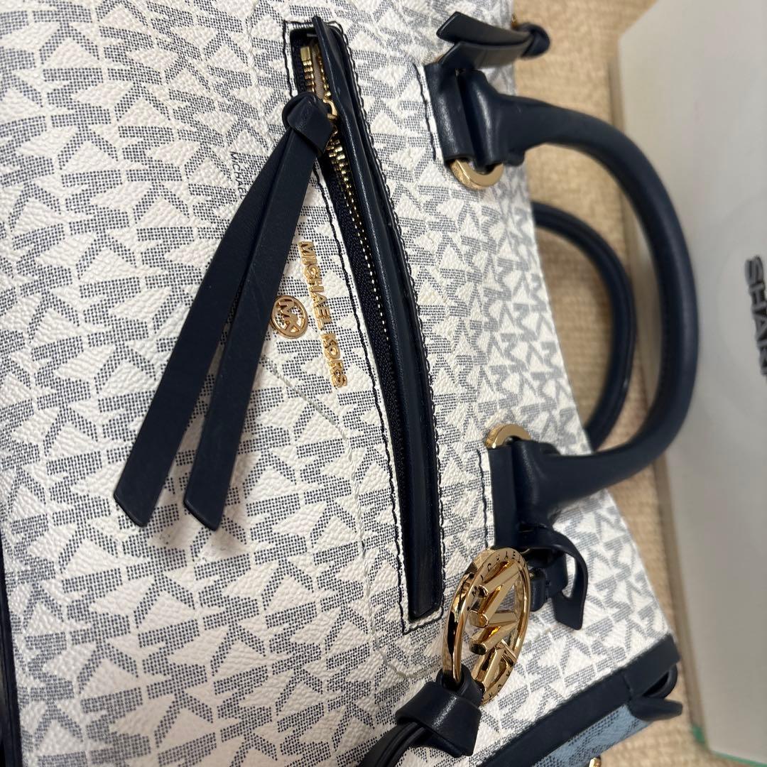 MICHAEL KORS ショルダーバッグ 中型 ホワイト/ネイビー