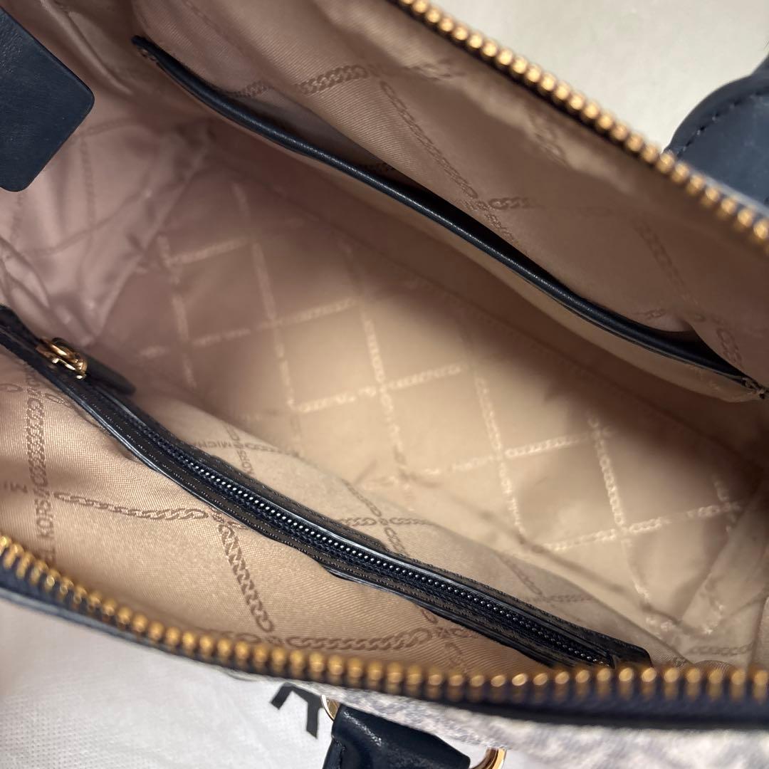 MICHAEL KORS ショルダーバッグ 中型 ホワイト/ネイビー