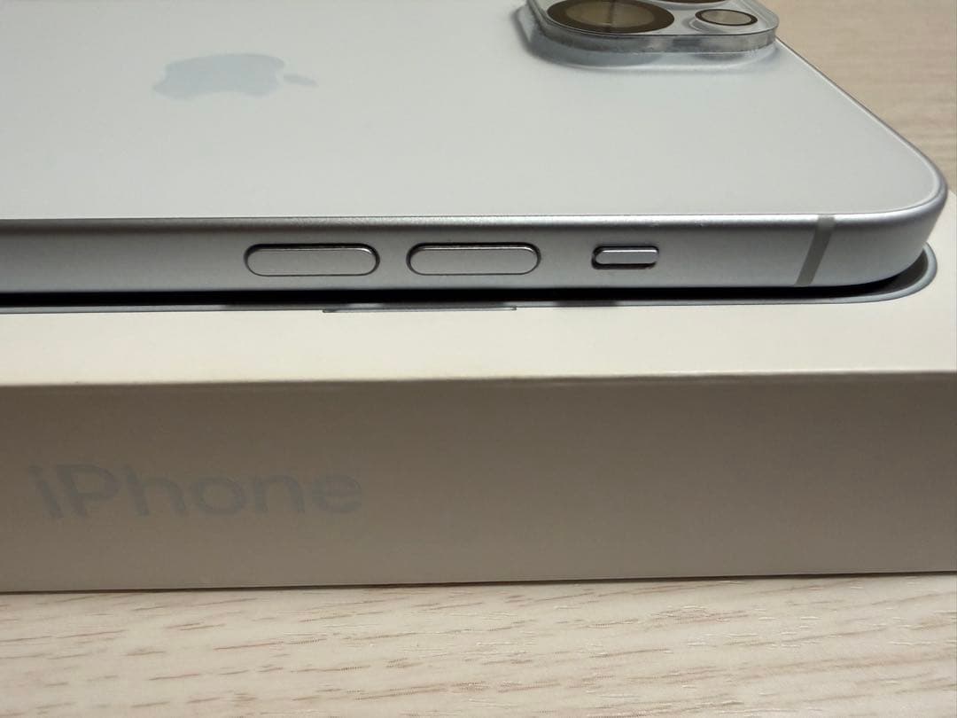 iPhone 15 128GB ブルー ホワイト SIMフリー 箱付き 本体