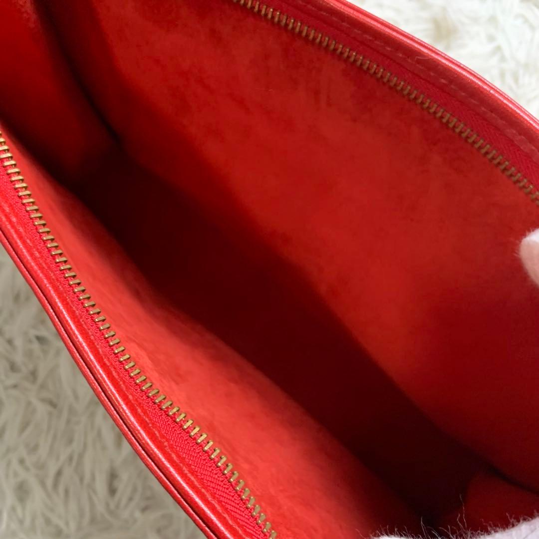 超希少！　エトロ　レザー　本型　クラッチバッグ　赤　ゴールド