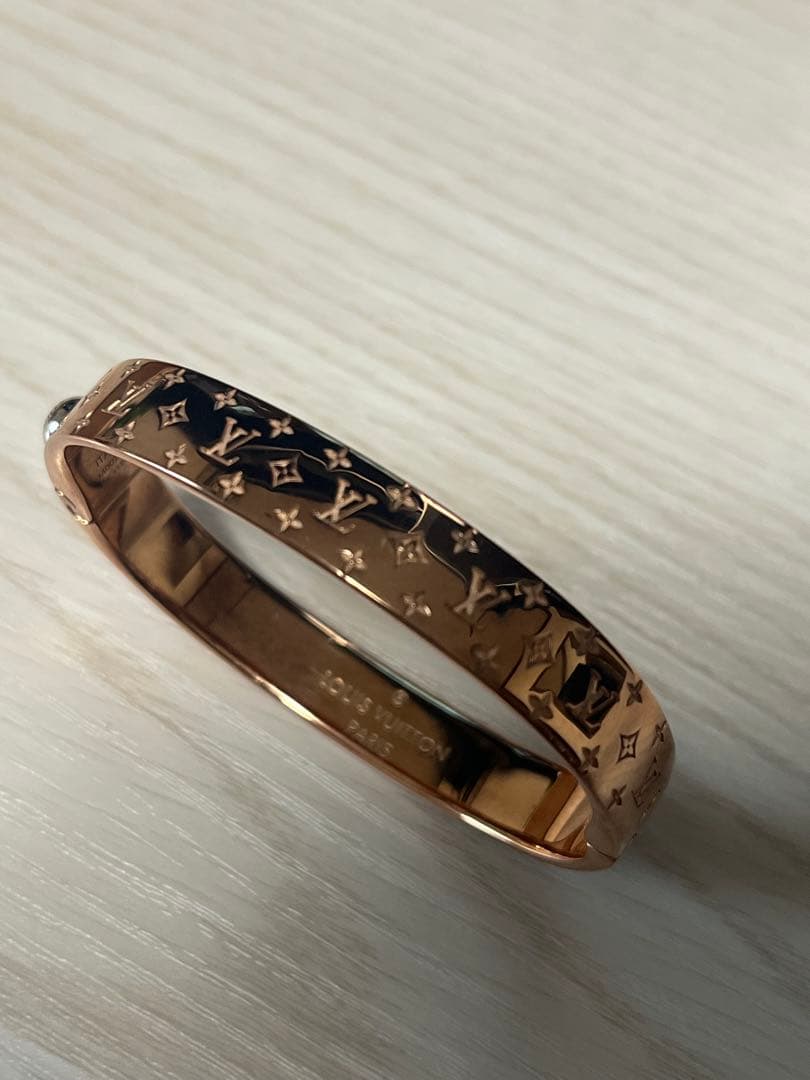 お値下げ⭐️ ルイヴィトン　カフナノグラムバングル