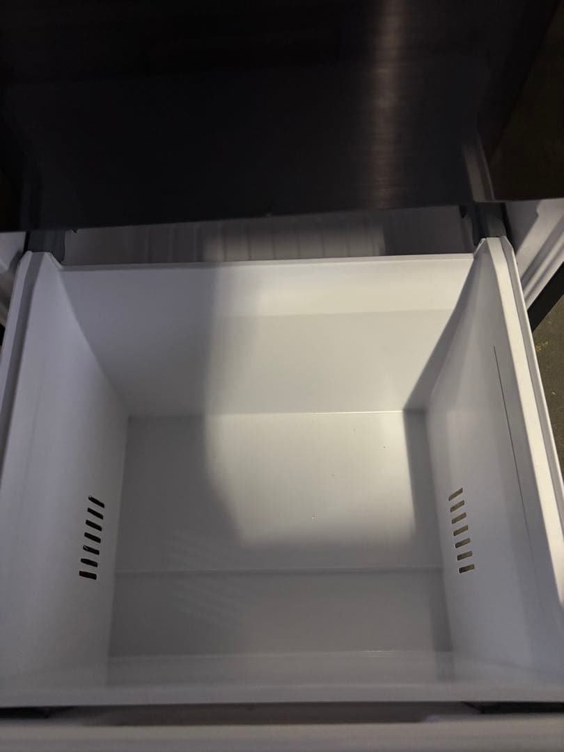 日立 ノンフロン冷凍冷蔵庫 R-V32KV 2019年製