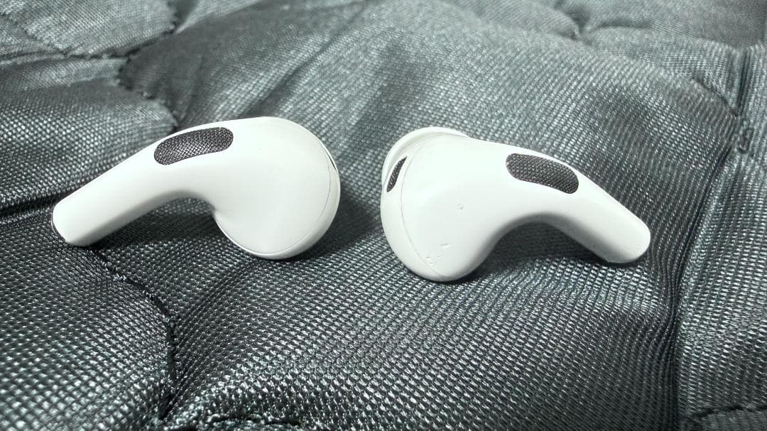 e*4様 ★300円~スタートAirPods Pro第2世代USB-C ケース【
