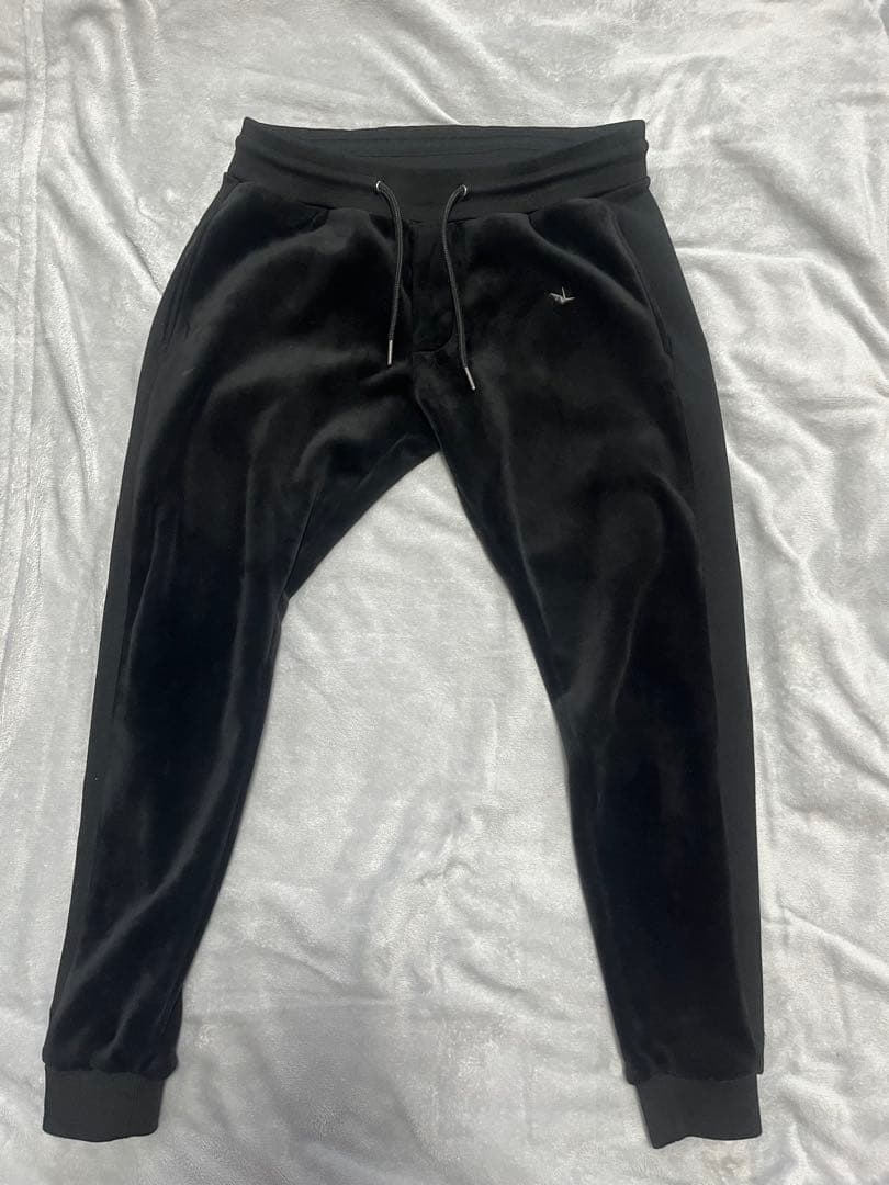 1piu1uguale3 ブラック セットアップ ベロア