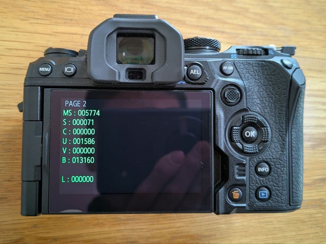 【シャッター数5774回】OM SYSTEM OM-1 UHS-IIカード付き